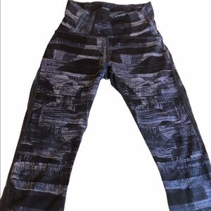 𝅺lululemon Cropped Leggings